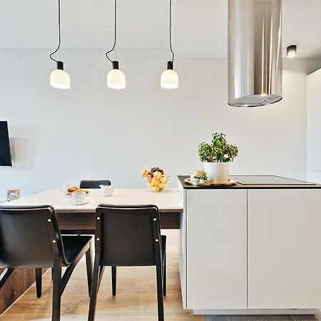 Komfortowy Przy Centrum Manufaktura Z Parkingiem Apartament